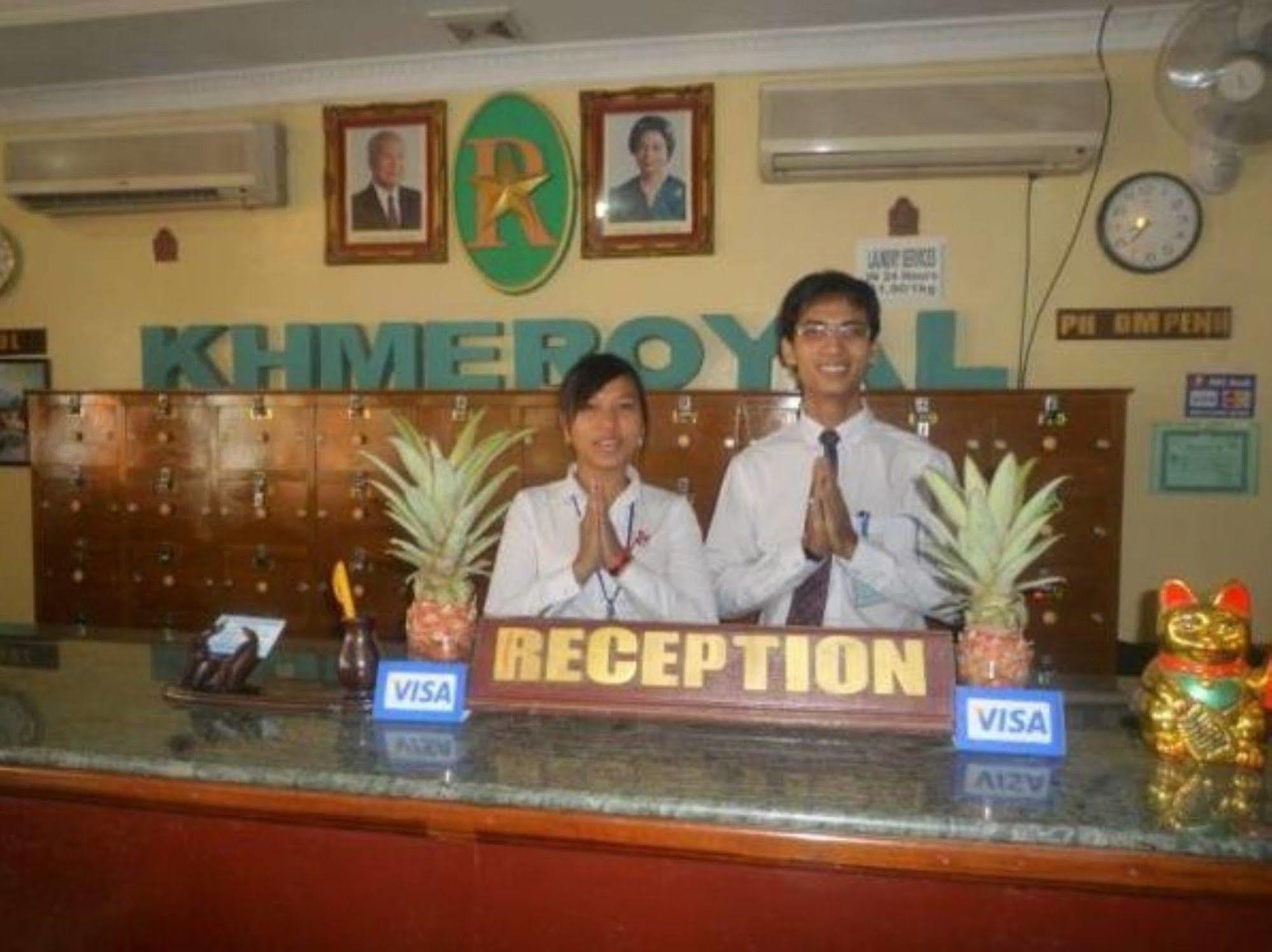 Khmeroyal Hotel Phnom Penh Exterior foto